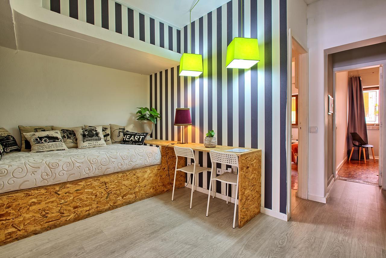 Sao Pedro 30 Guests Apartment Lisbon